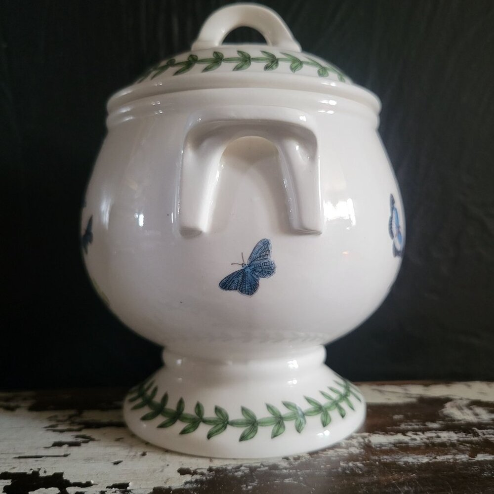 Portmeirion Botanic Garden Mini Soup Tureen With African Lily Design - Picture 2 of 9